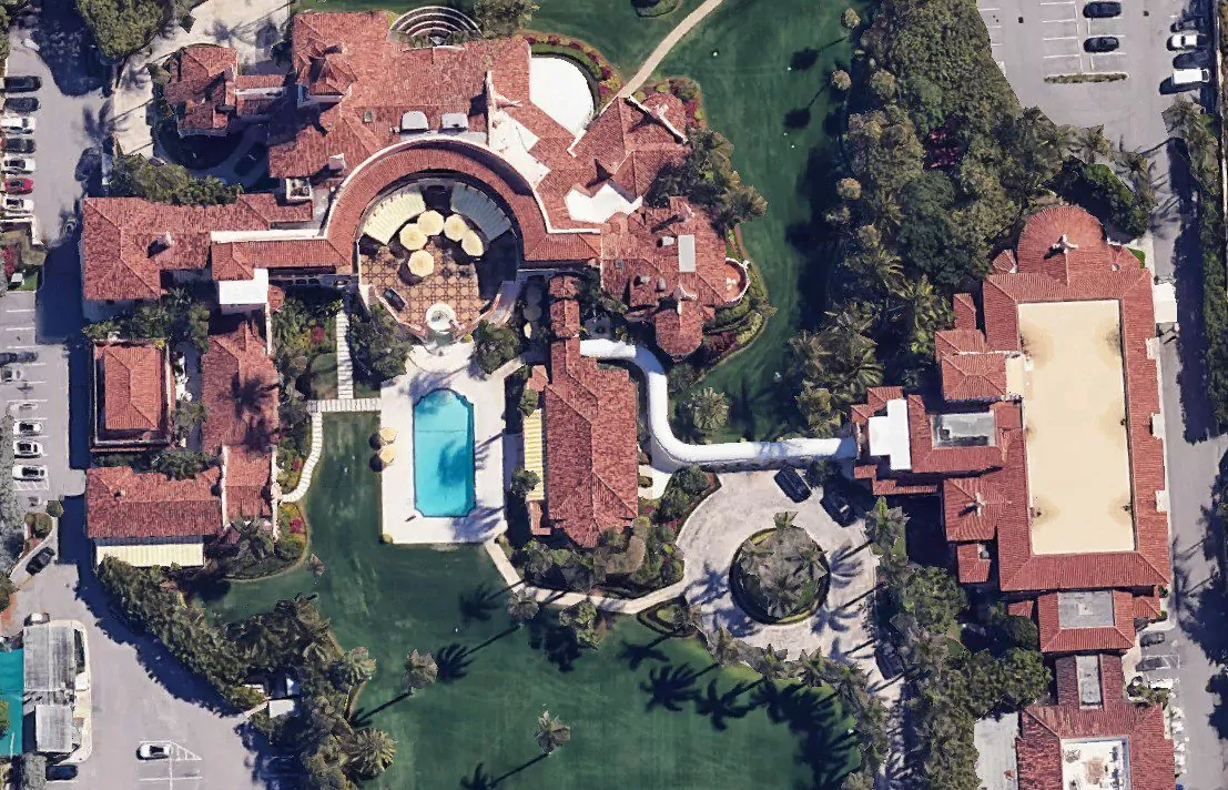 donald trump's house (mar a lago) in palm beach 01
