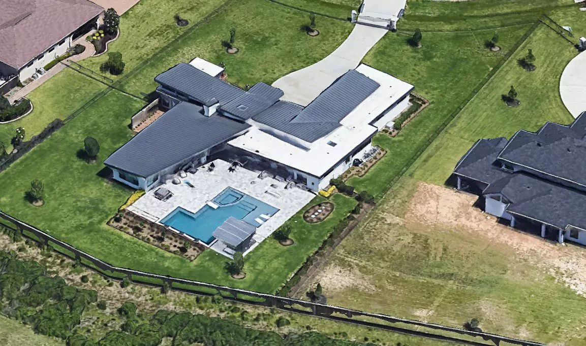 simone biles house in spring, texas 03