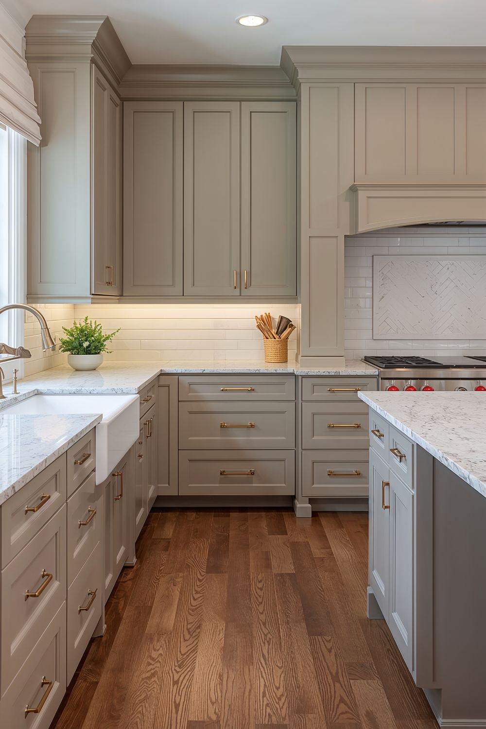 Agreeable Gray Cabinets With Alabaster Walls