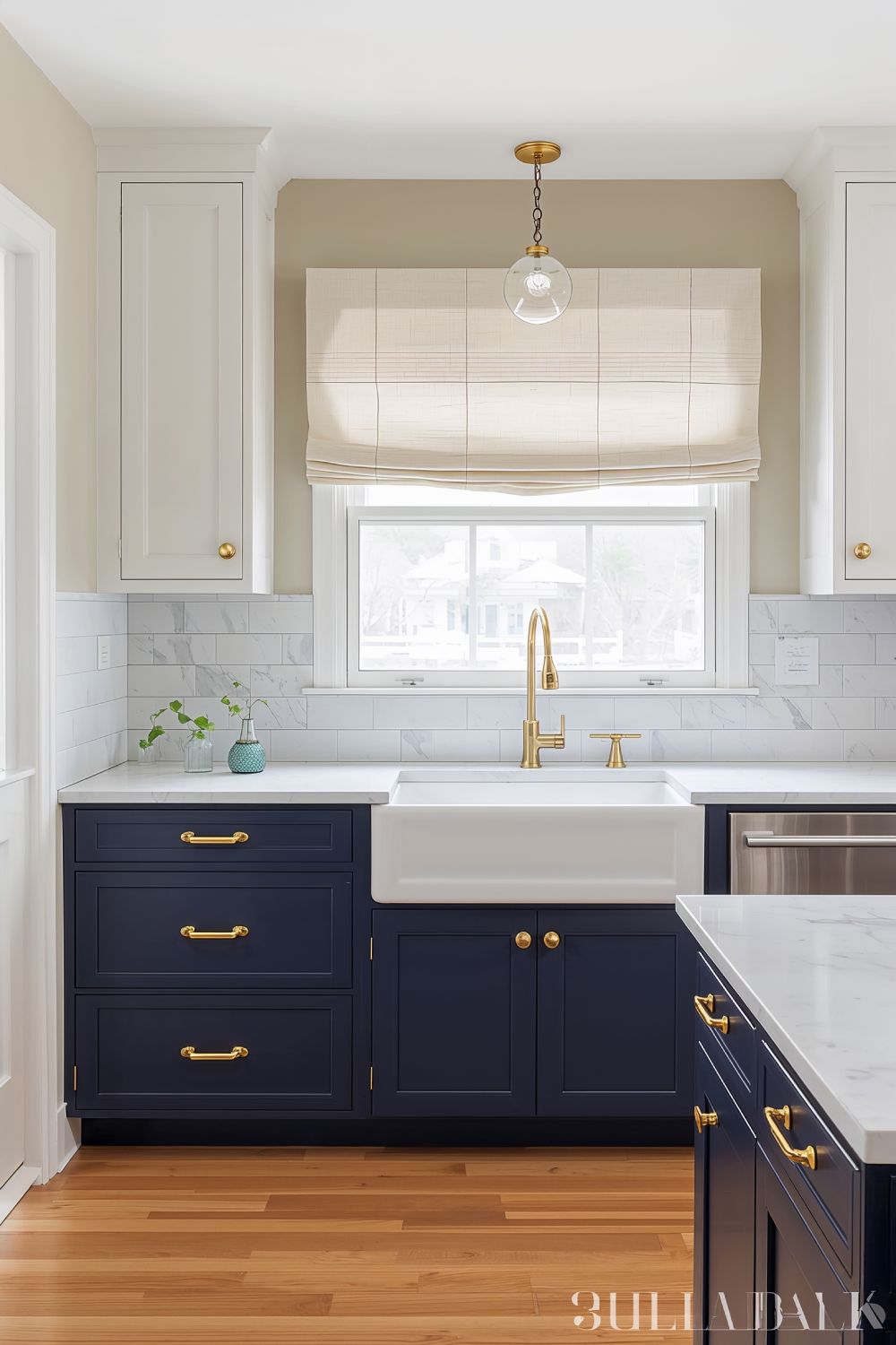 Navy Blue Kitchen Cabinets With Alabaster White Walls