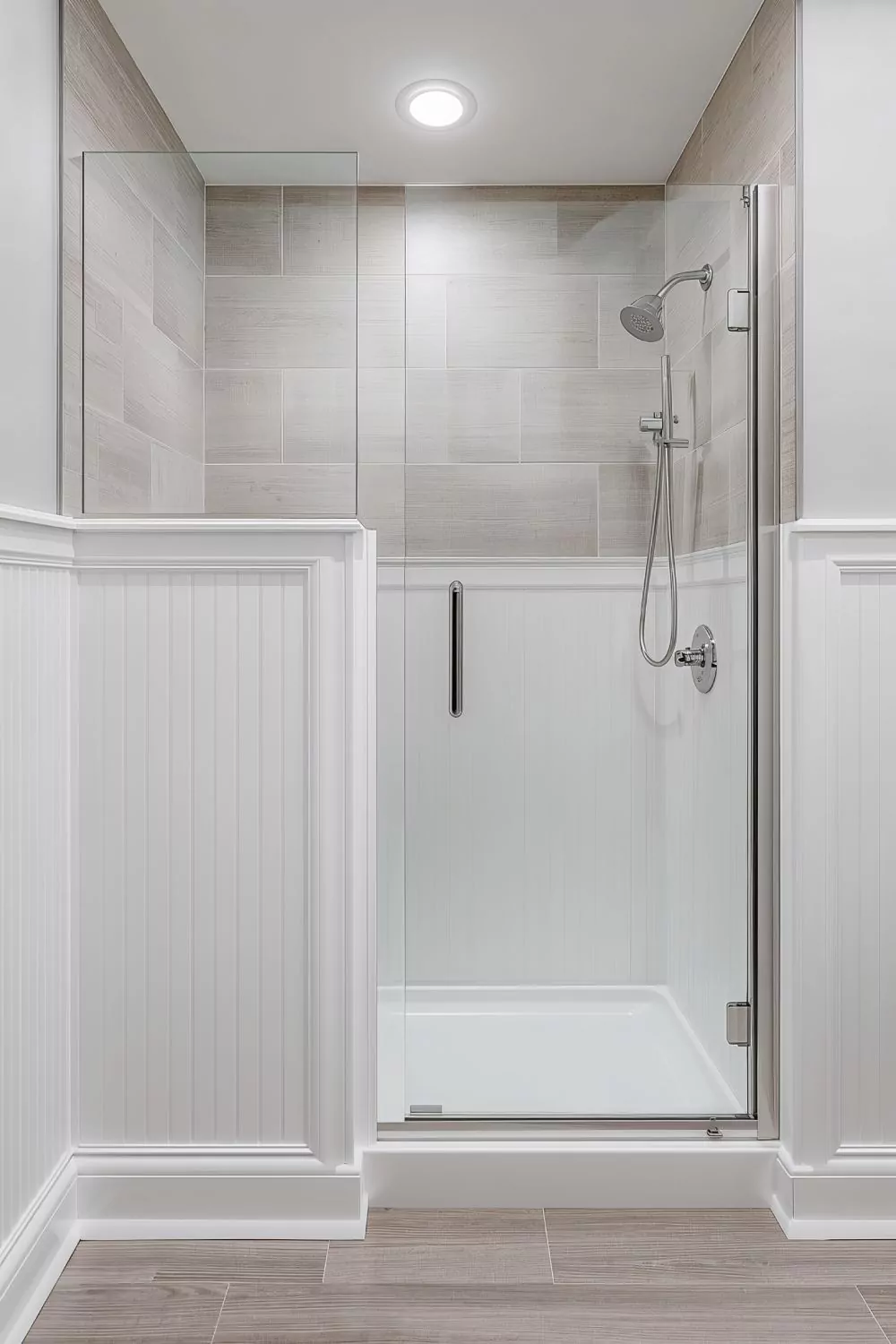 Waterproof PVC Vinyl Beadboard Wainscoting In White Bathroom